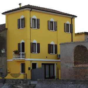 Casetta Gialla Bed & Breakfast Loreo